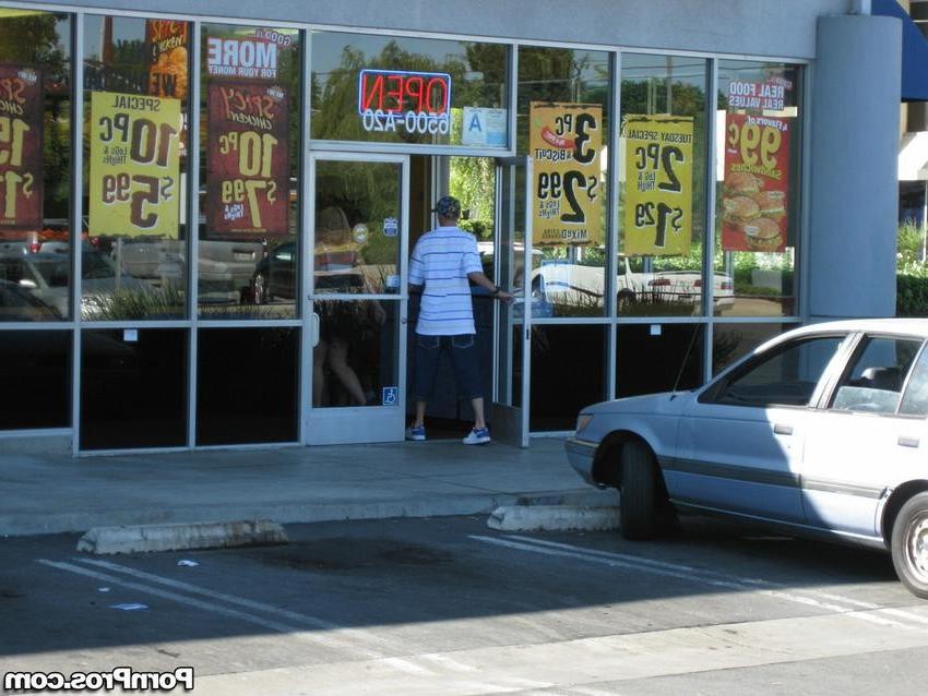 16P blonde girl caught kissing other guy in a parking lot
