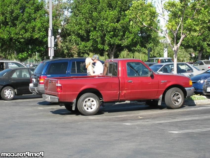 16P blonde girl caught kissing other guy in a parking lot