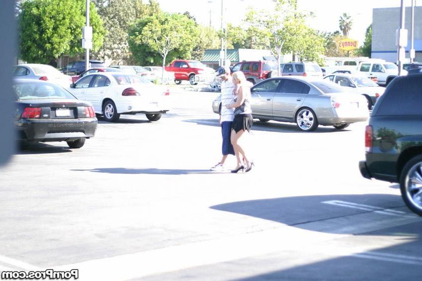 16P blonde girl caught kissing other guy in a parking lot