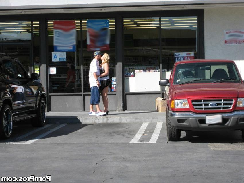 16P blonde girl caught kissing other guy in a parking lot