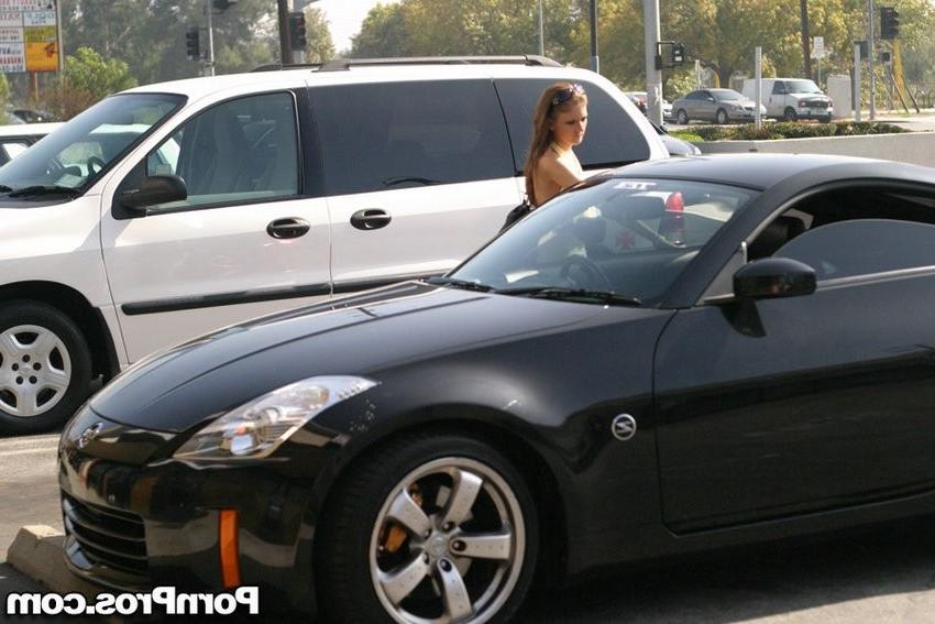 16P hot girl caught hanging out with another dude