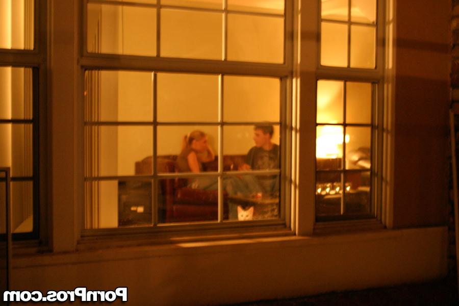 16P blonde chick caught kissing her other guy