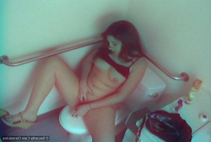 16P Amateur girl masturbating with dildo caught by toilet cam