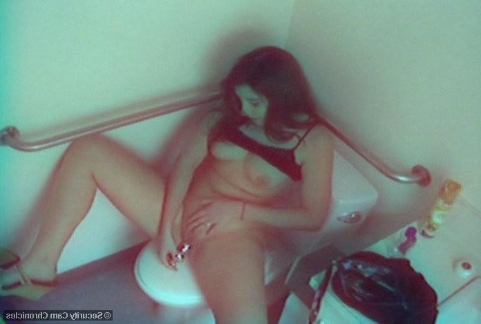 16P Amateur girl masturbating with dildo caught by toilet cam