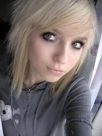 15P Selfshot emo girlfriend teasing in panties