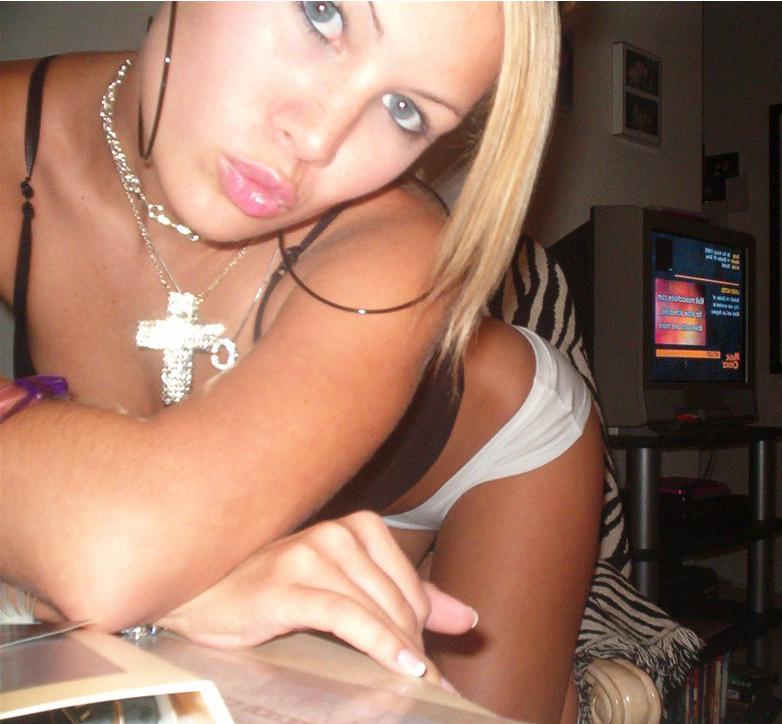 21P Real Girlfriends Caught On Camera!