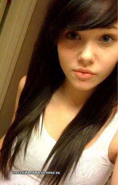 15P Perky selfshot amateur teens tease on camera