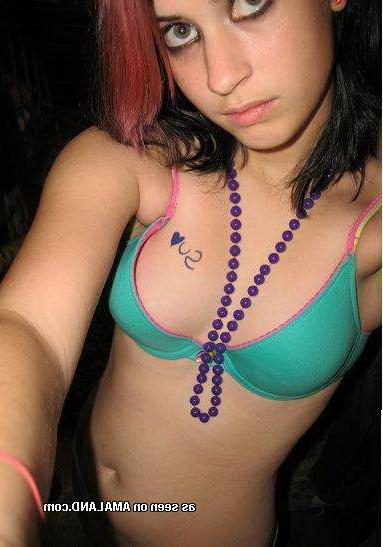 15P Perky selfshot amateur teens tease on camera