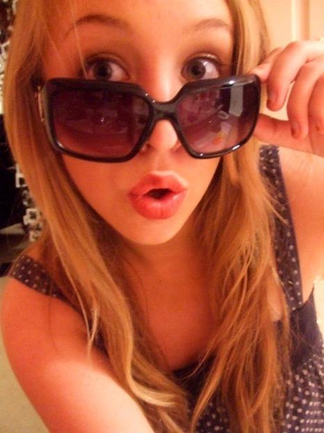 15P Amateur emo teen girlfriends strip tease and toy in homemade pix