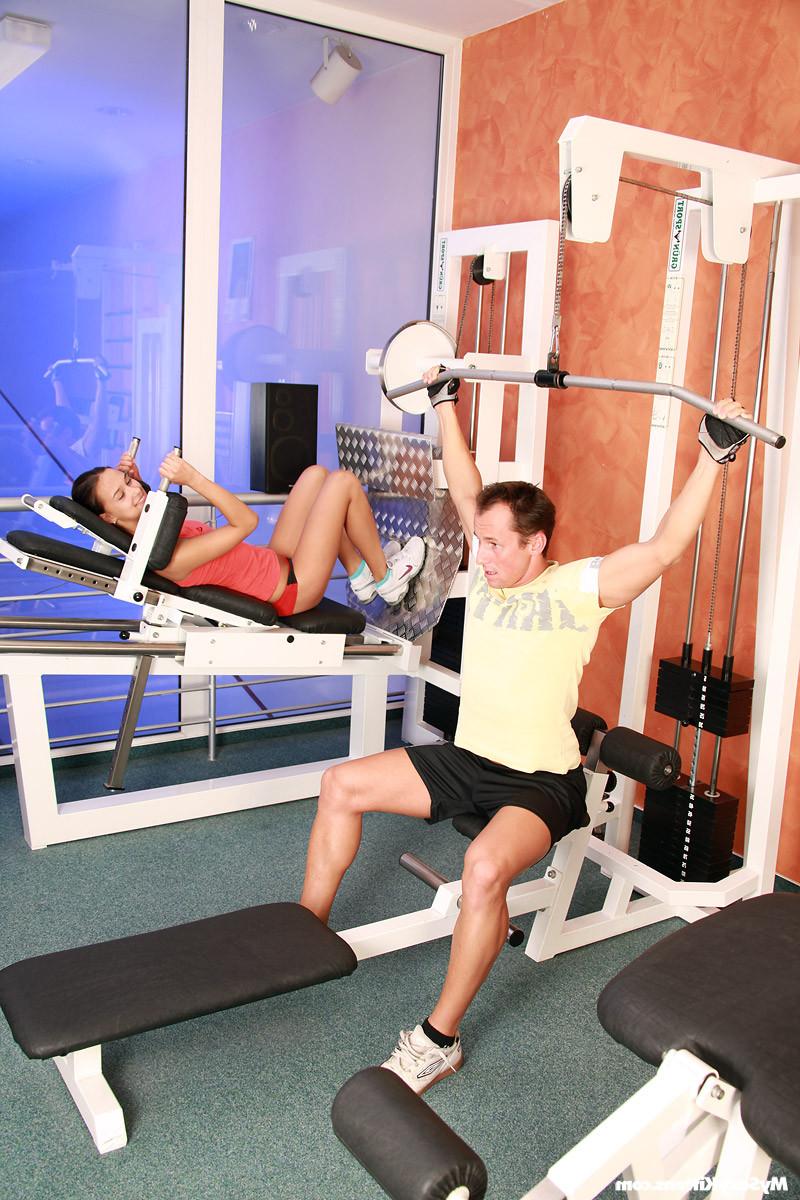 16P Fucking horny and willing teenagers at public gym hardcore