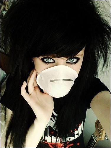 15P Alternative teen emo girlfriends pose for camera in homemade pix