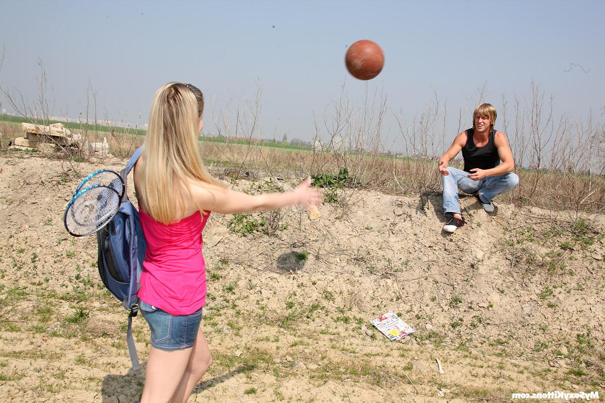 16P Fucking a hot teenage and blonde girl on the beach publicly