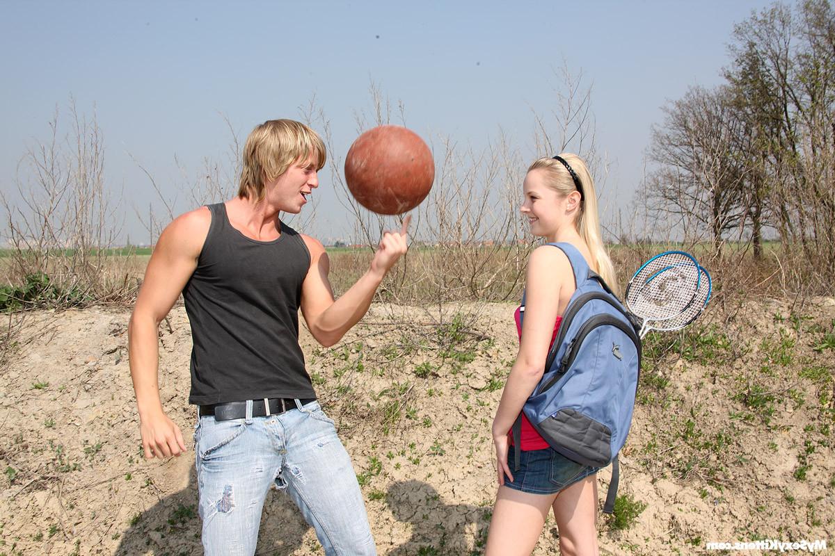 16P Fucking a hot teenage and blonde girl on the beach publicly
