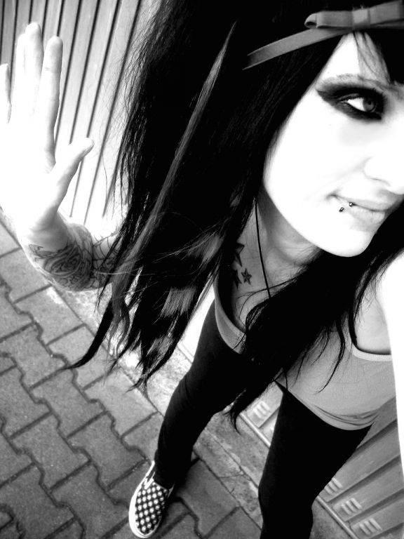 20P Leaked homemade naked photos of sexy emo girlfriend