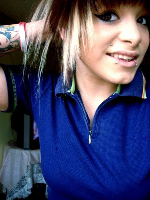 20P Leaked homemade naked photos of sexy emo girlfriend