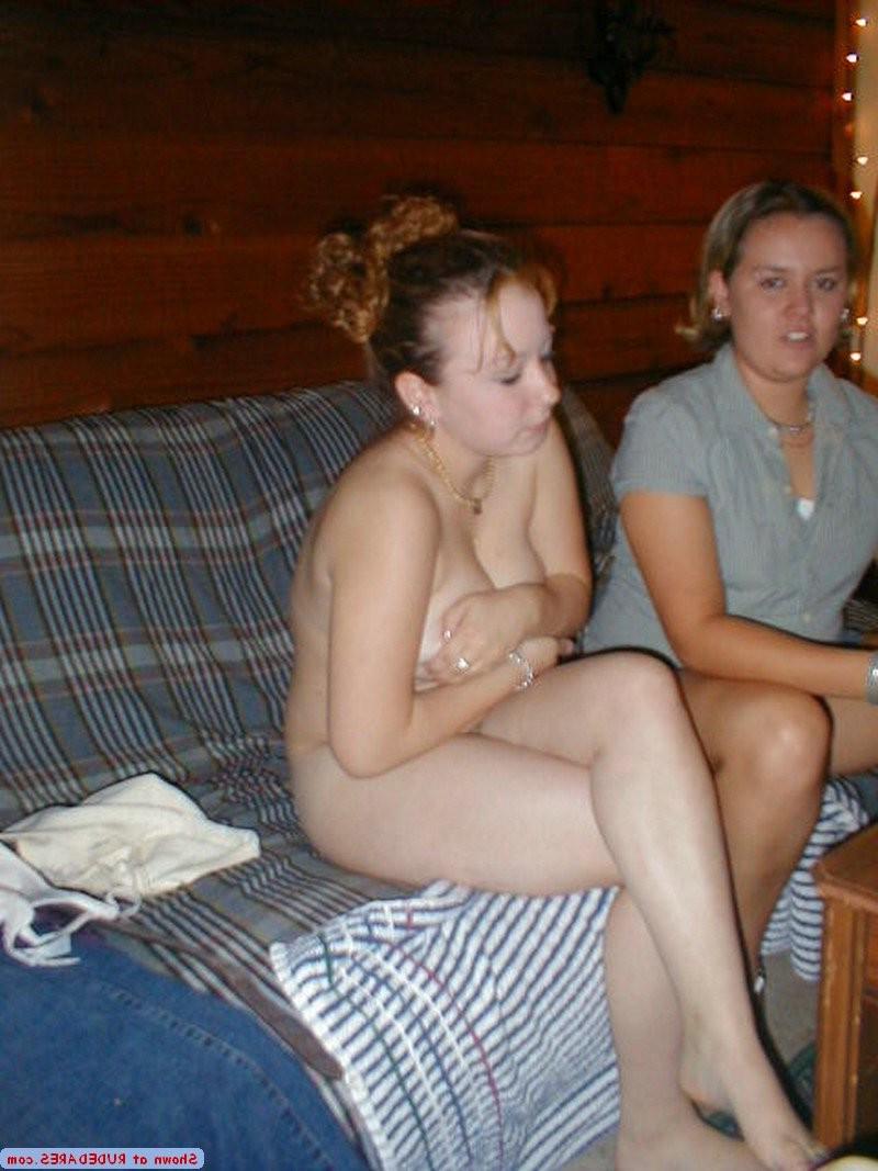 15P Amateur girls in the raw