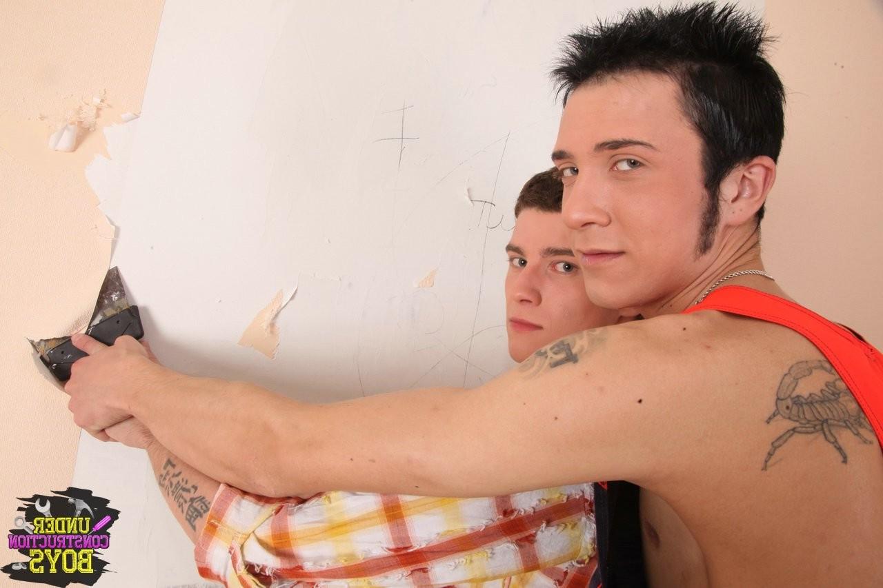 15P Horny teen twinks fuck each other while painting the wall