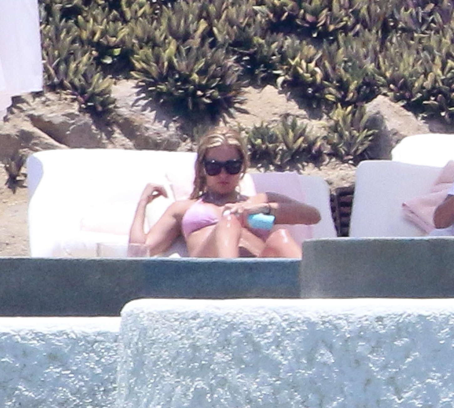 25P Ashley Benson Caught in Bikini