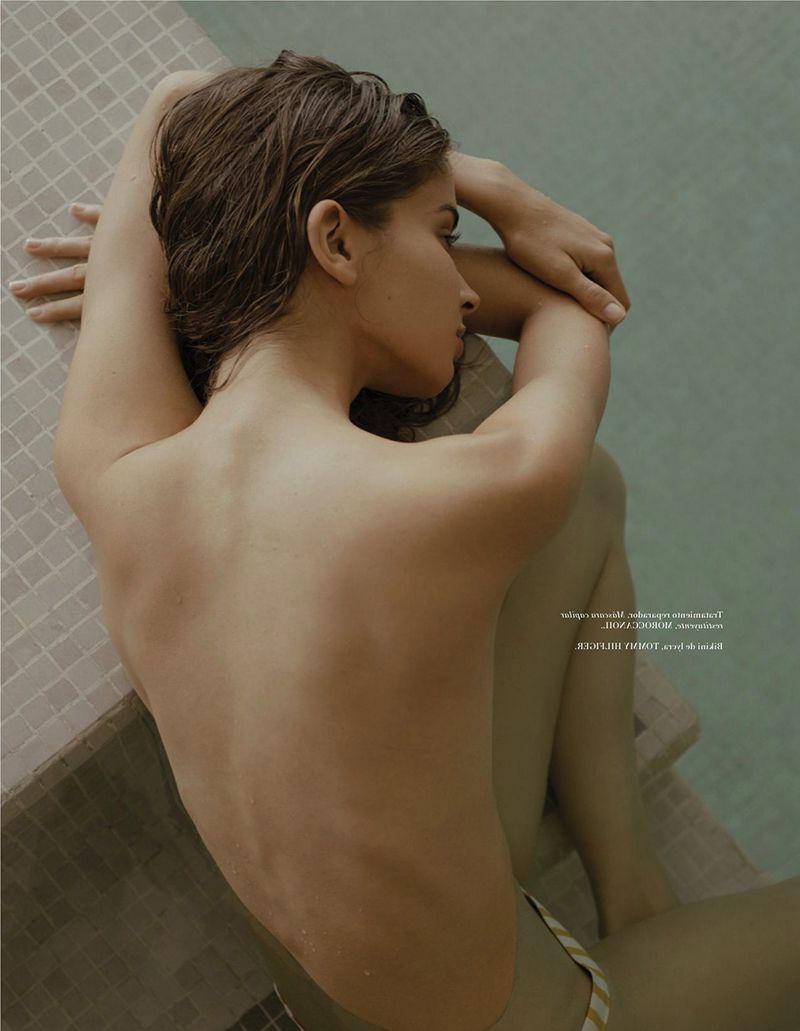 10P Laissa Medeiros: Melancholic Topless Photoshoot