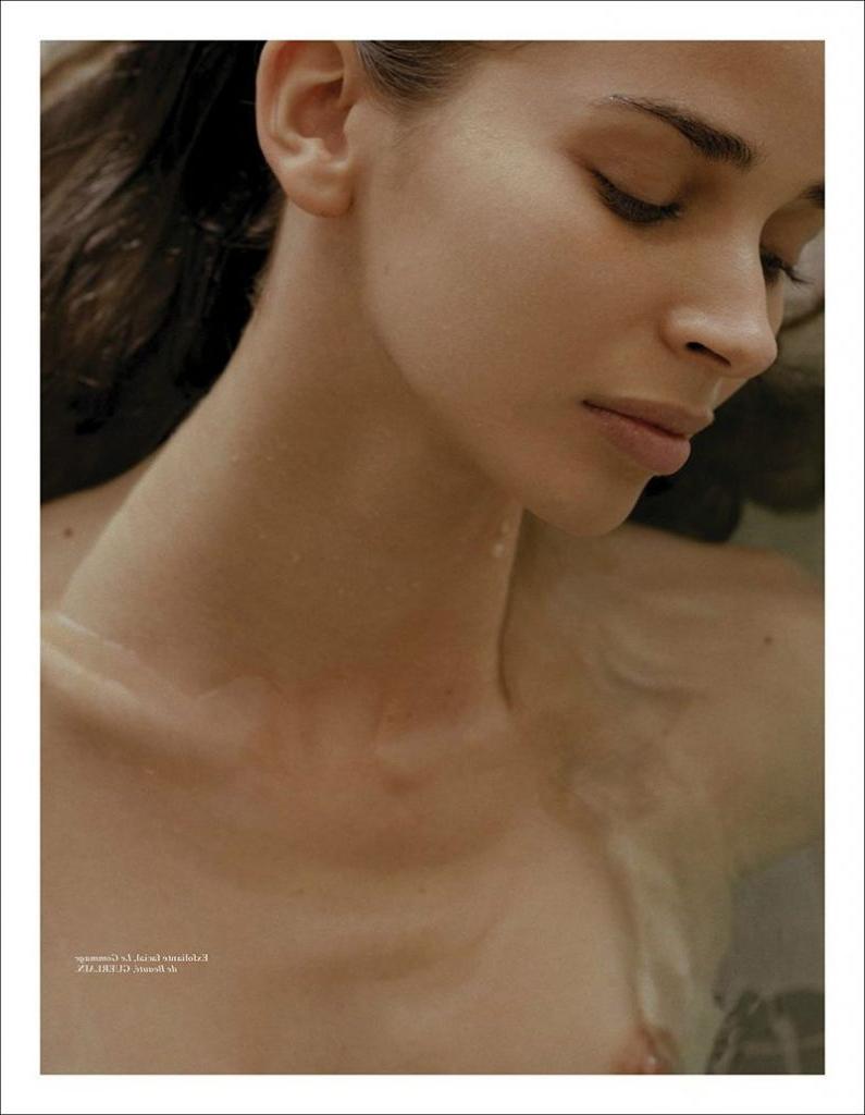 10P Laissa Medeiros: Melancholic Topless Photoshoot