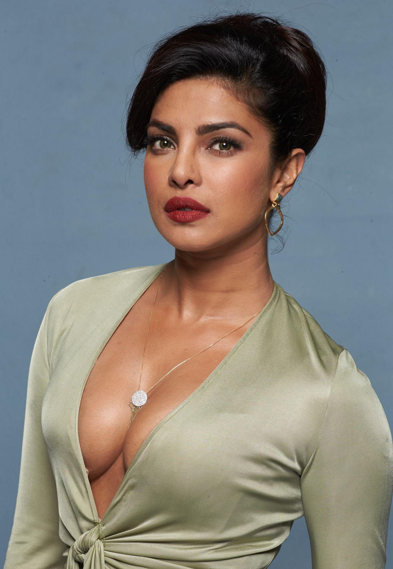 13P Priyanka Chopra Is Your Favorite Indian Babe
