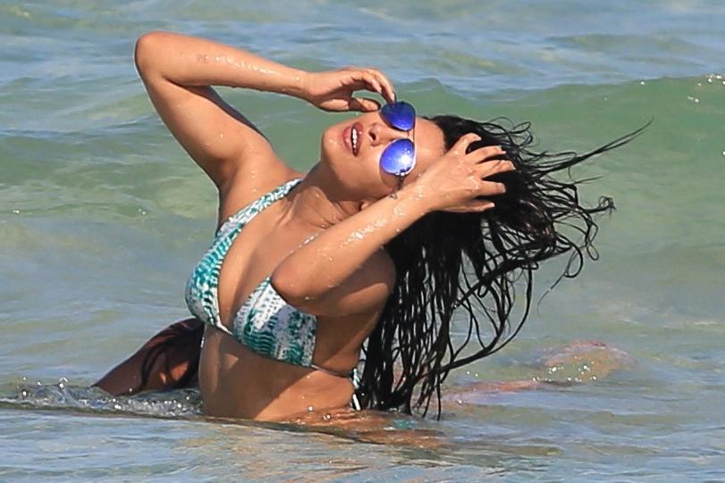 25P Priyanka Chopra Caught Looking Hot On A Beach