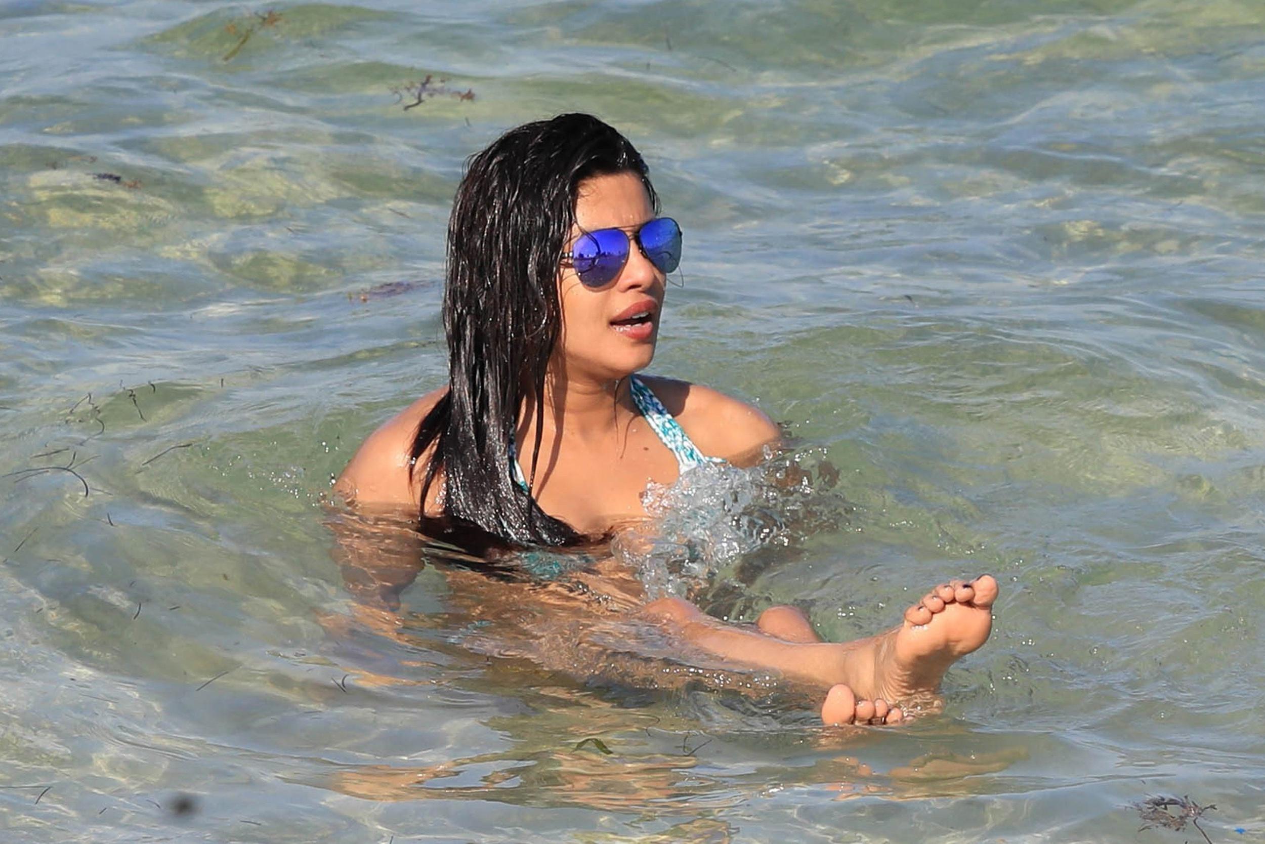 25P Priyanka Chopra Caught Looking Hot On A Beach