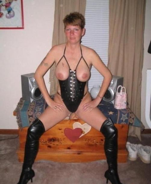 25P boots learter latex