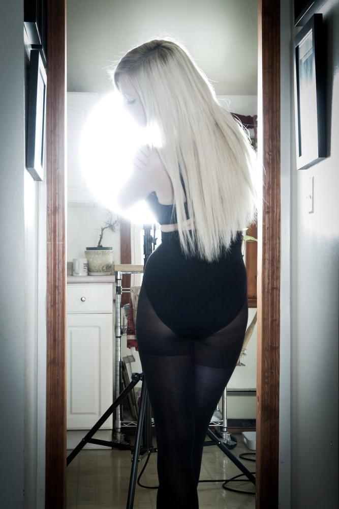 14P Pantyhosed Wife Posing for Hubby