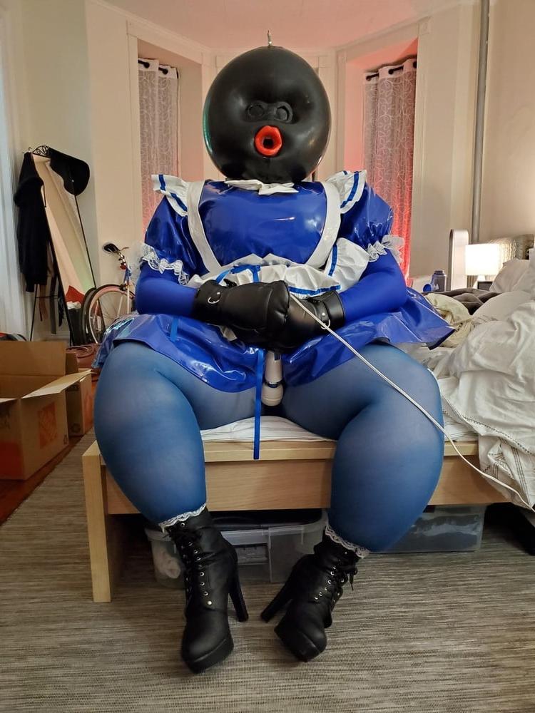 21P Inflatable Blue Ballhood Frilly Maid