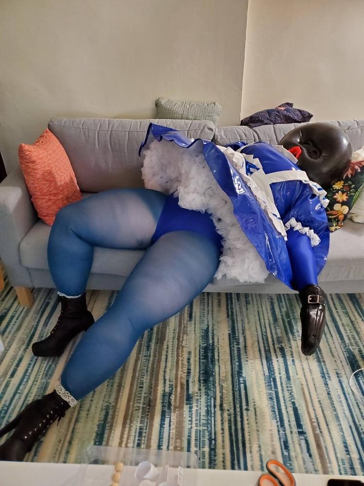 21P Inflatable Blue Ballhood Frilly Maid
