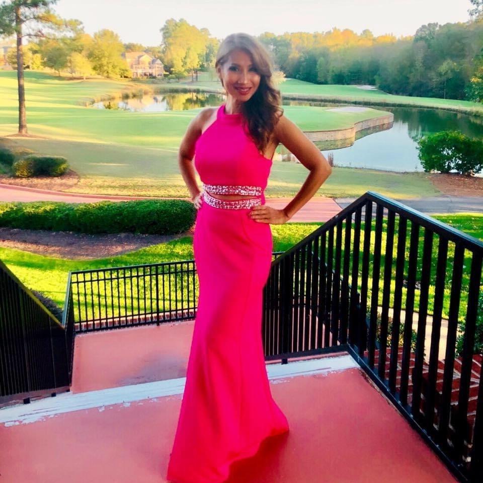 25P HOT Asian Trophy Wife From Bangkok Living in North Carolina