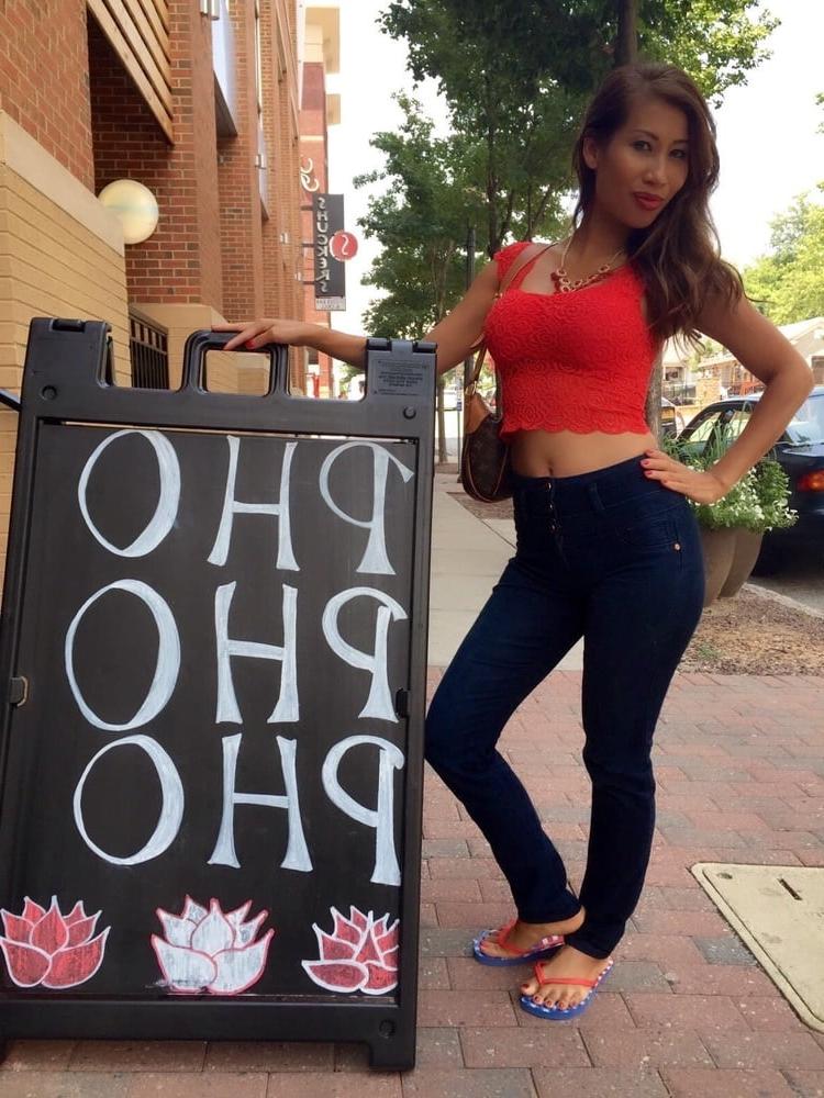 25P HOT Asian Trophy Wife From Bangkok Living in North Carolina