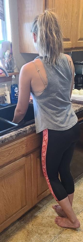 8P Sexy young slut hot wife