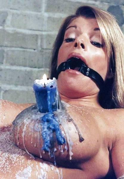 22P Tits in bondage