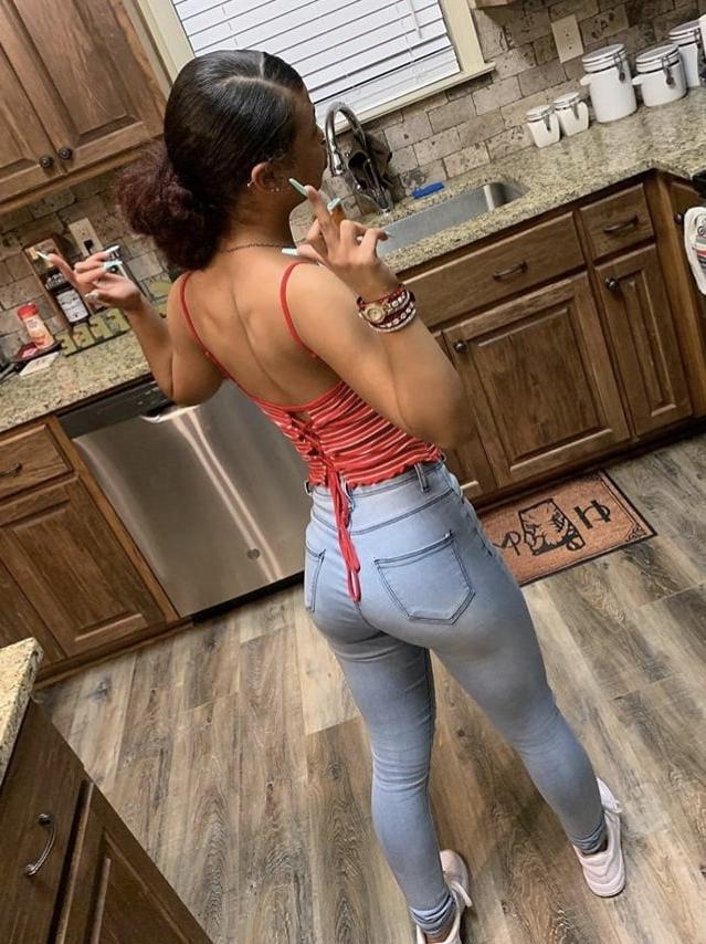 25P More Ebony Teens! 5 (Comment which one you would you fuck)