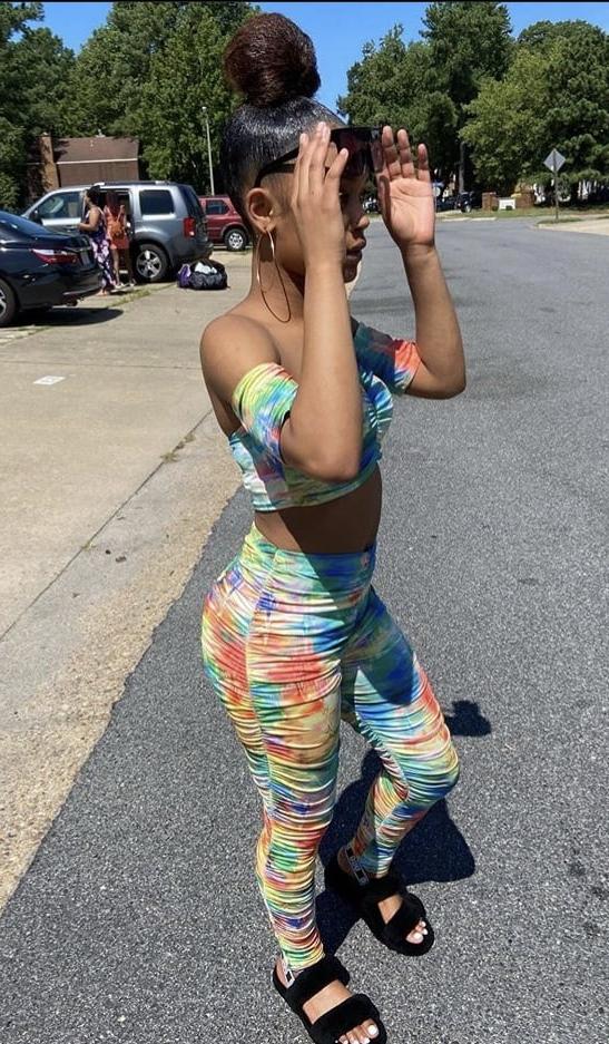 25P More Ebony Teens! 5 (Comment which one you would you fuck)