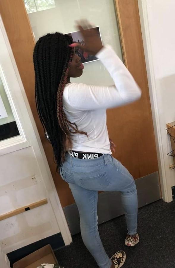 25P More Ebony Teens! 5 (Comment which one you would you fuck)