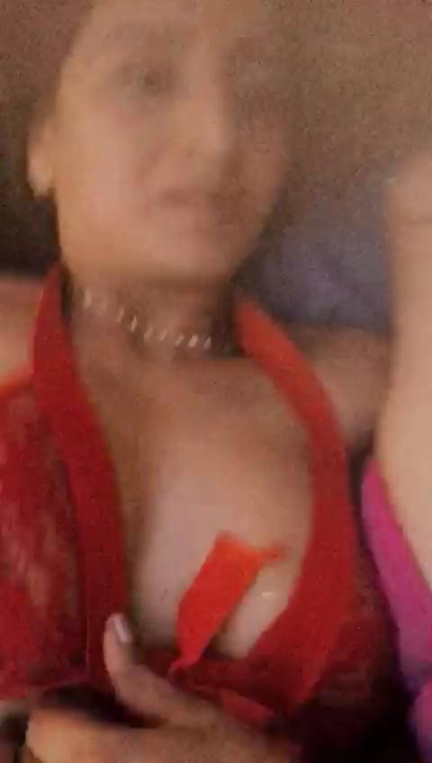 25P lez Kelly smoking hot