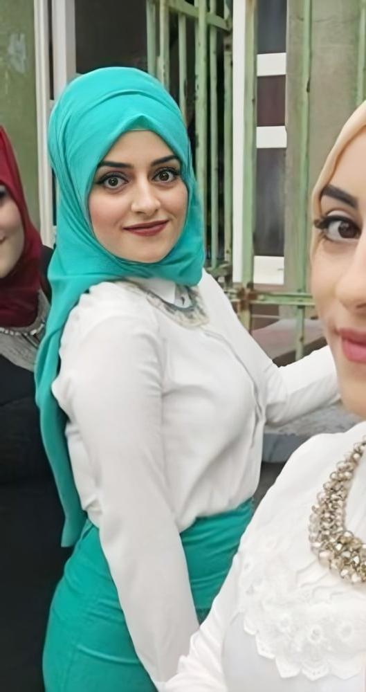 10P hijab Big ass girlfriend