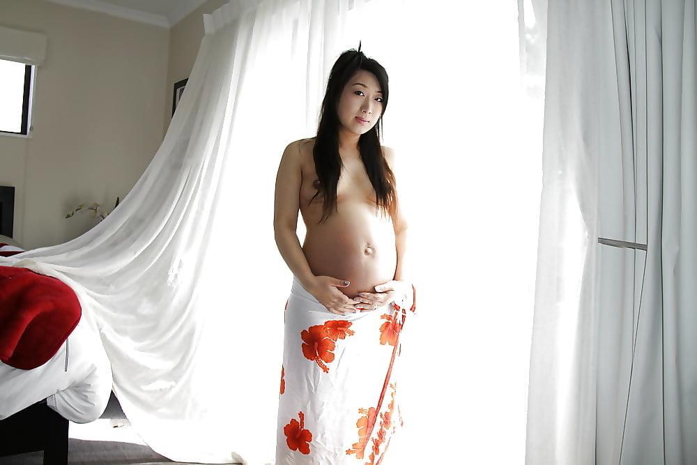 25P AMATEUR ASIAN SLUT WIFE AMY