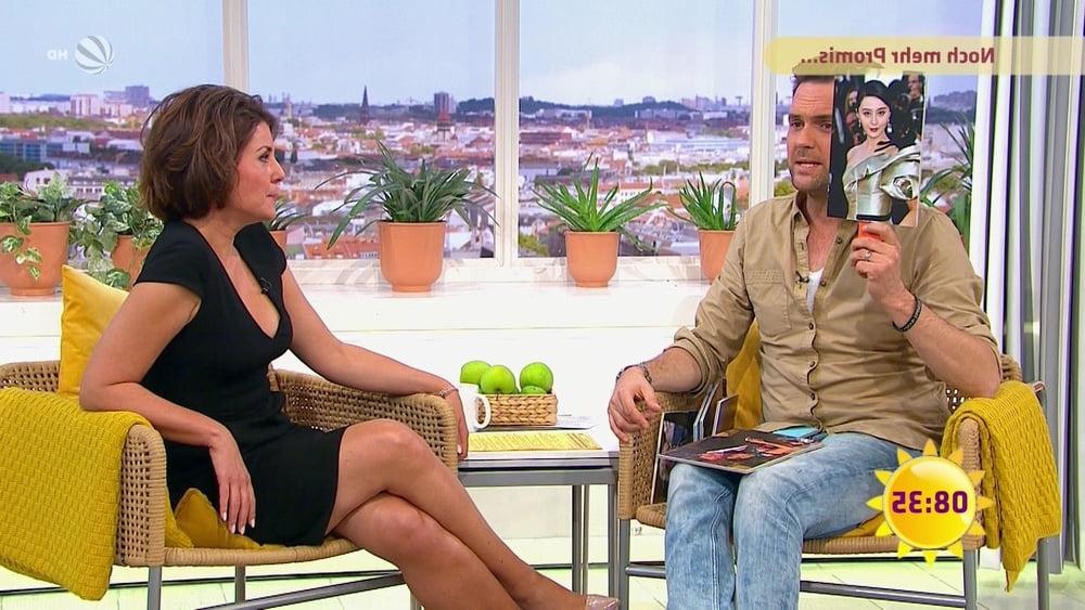 25P German TV MIlf Vanessa Blumhagen