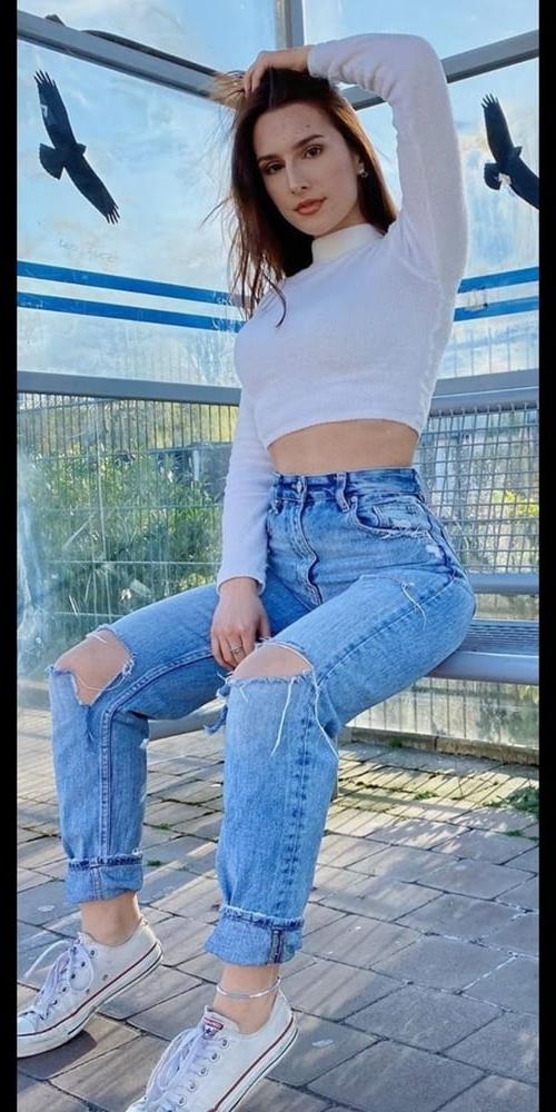 25P Incredible German Teen Julia