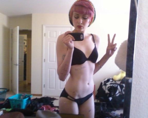7P Emo Teen Slut goes Naked