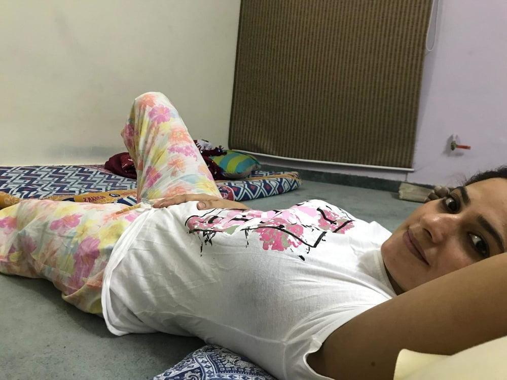 19P New married muslim girl showing boobs