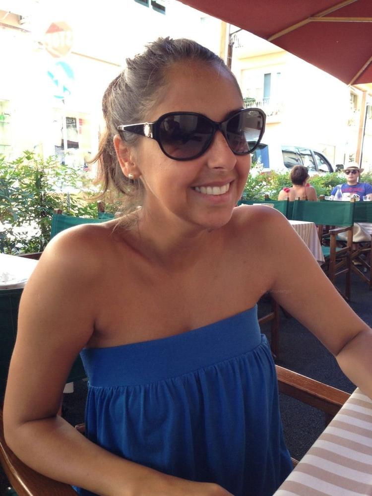 25P Sexy wife vacation pics