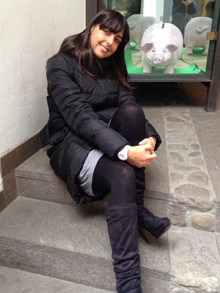 25P Sexy wife vacation pics