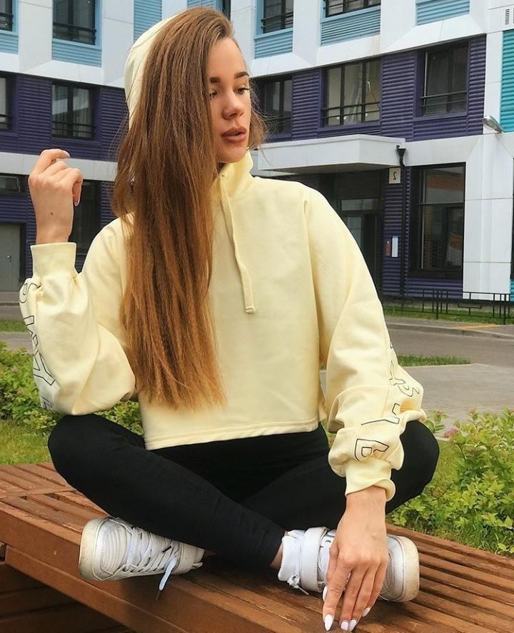 25P Sexy hungarian Ig. Model