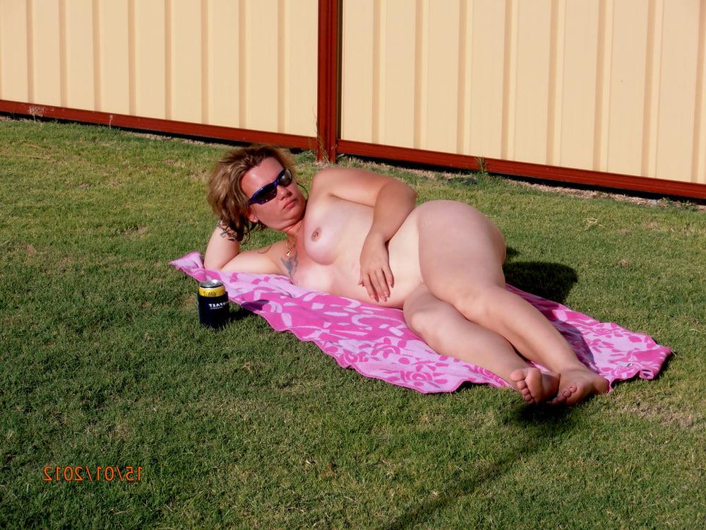 25P 9. Aussie wife Wendy