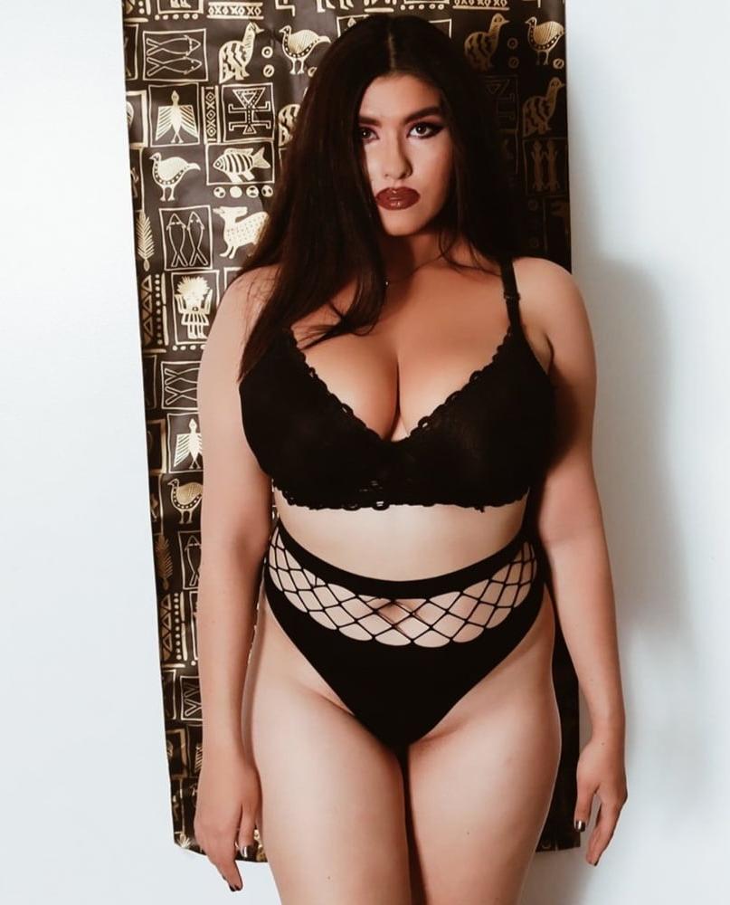 5P Laila First Egyptian Pornstar in the history